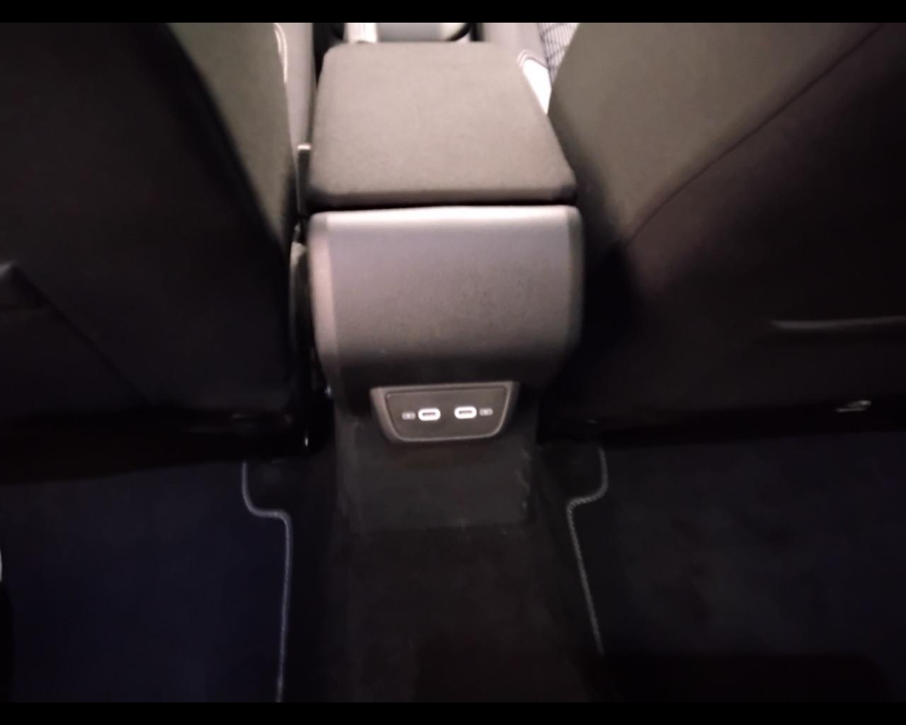 VOLKSWAGEN Taigo - Taigo 1.0 tsi R-Line 110cv