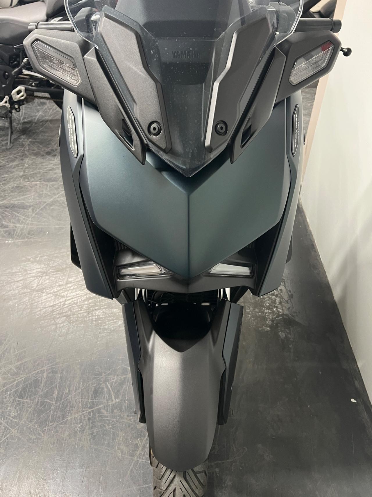 Yamaha X-Max 300 Tech max