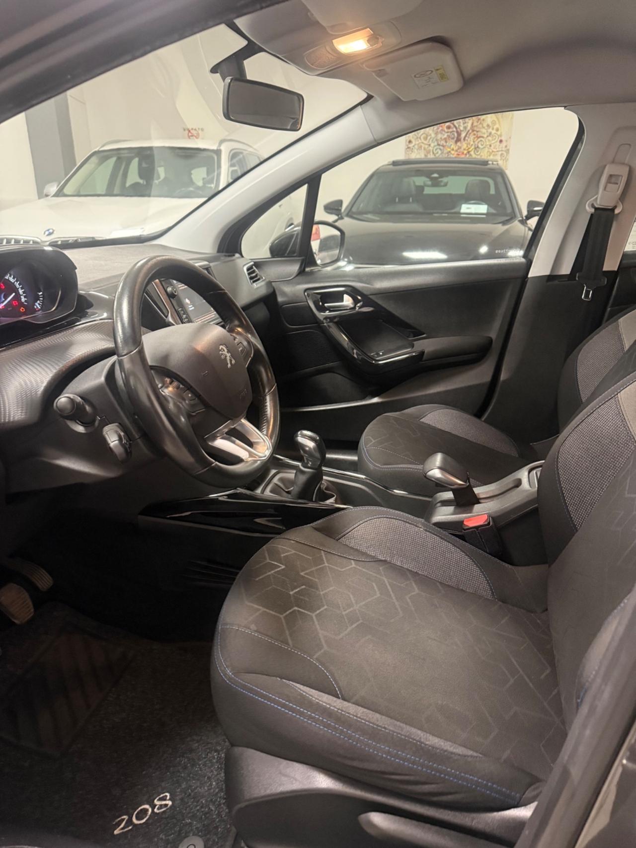 Peugeot 2008 BlueHDi 100 S&S Allure