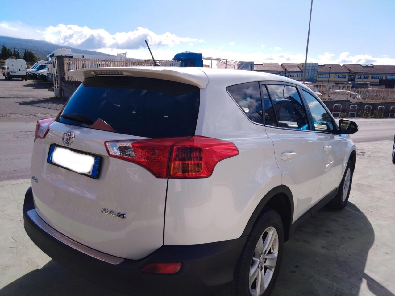 Toyota RAV 4 RAV4 2.0 D-4D 2WD Style