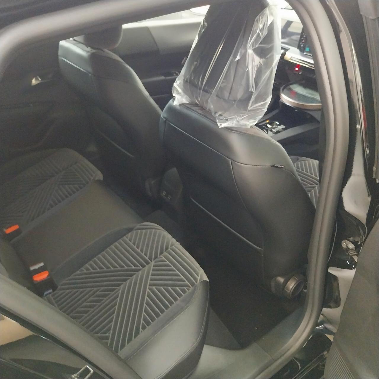 Lancia Ypsilon Hybrid e-DCT LX 100 CV