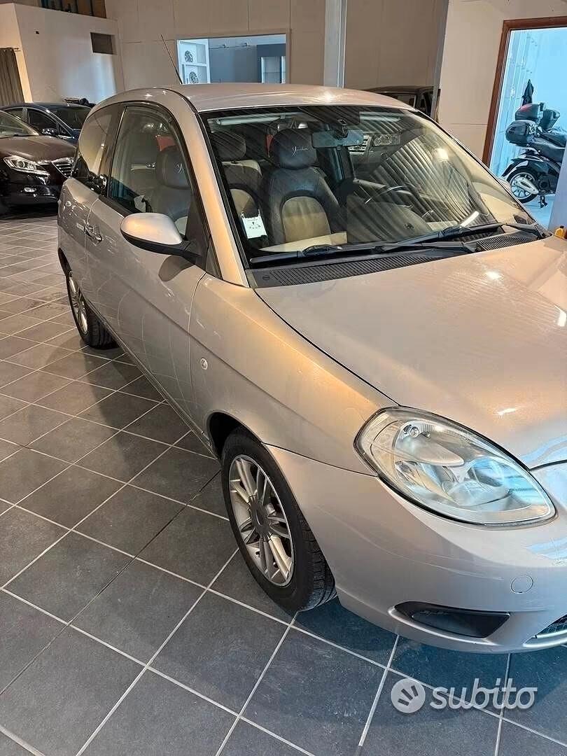 Lancia Ypsilon 1.4 Ecochic GPL - NEOPATENTATI