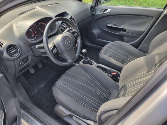OPEL Corsa 1.2 5 porte Cosmo