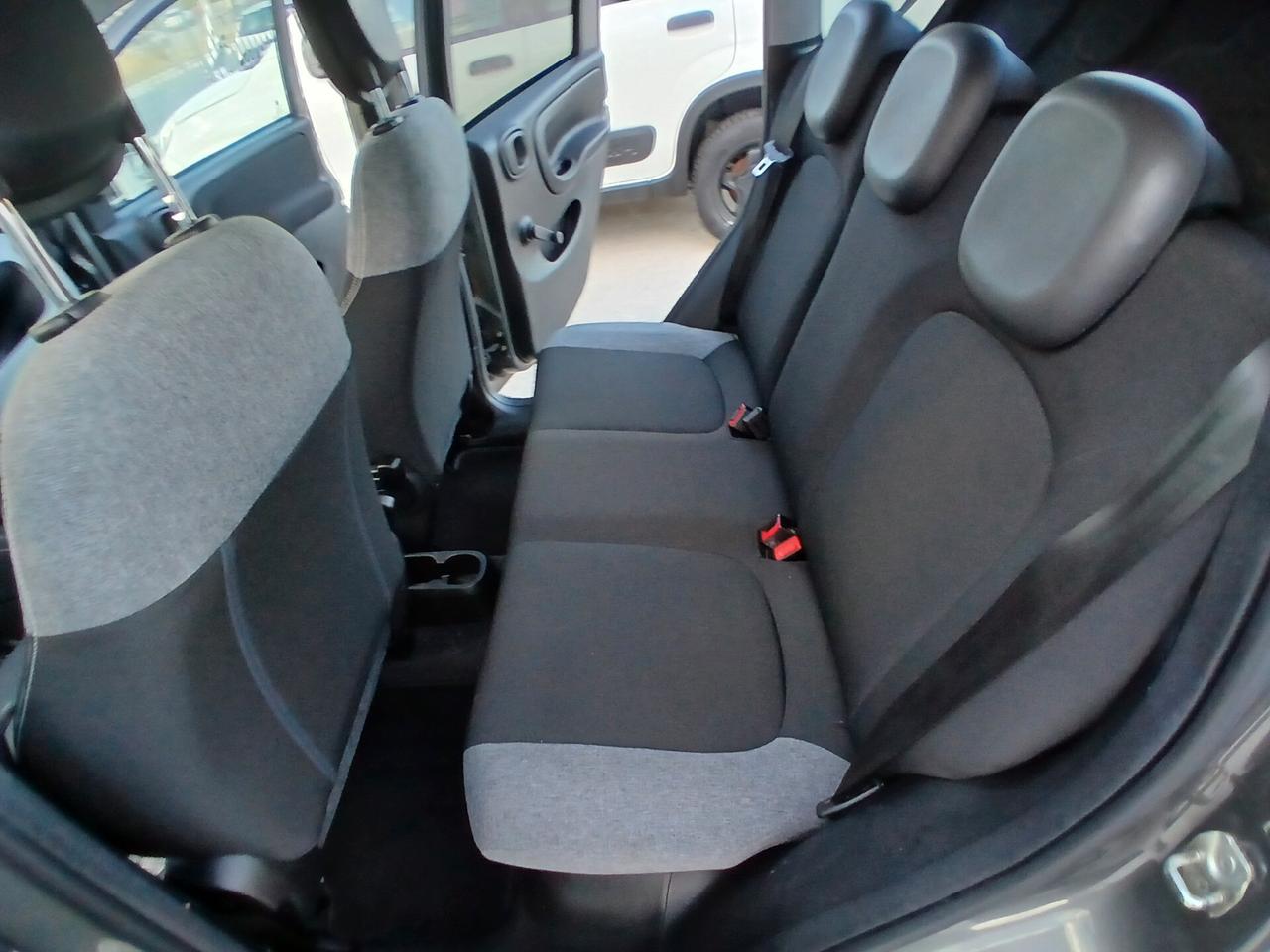 FIAT PANDA 1.0 HYBRID CITY LIFE 2023