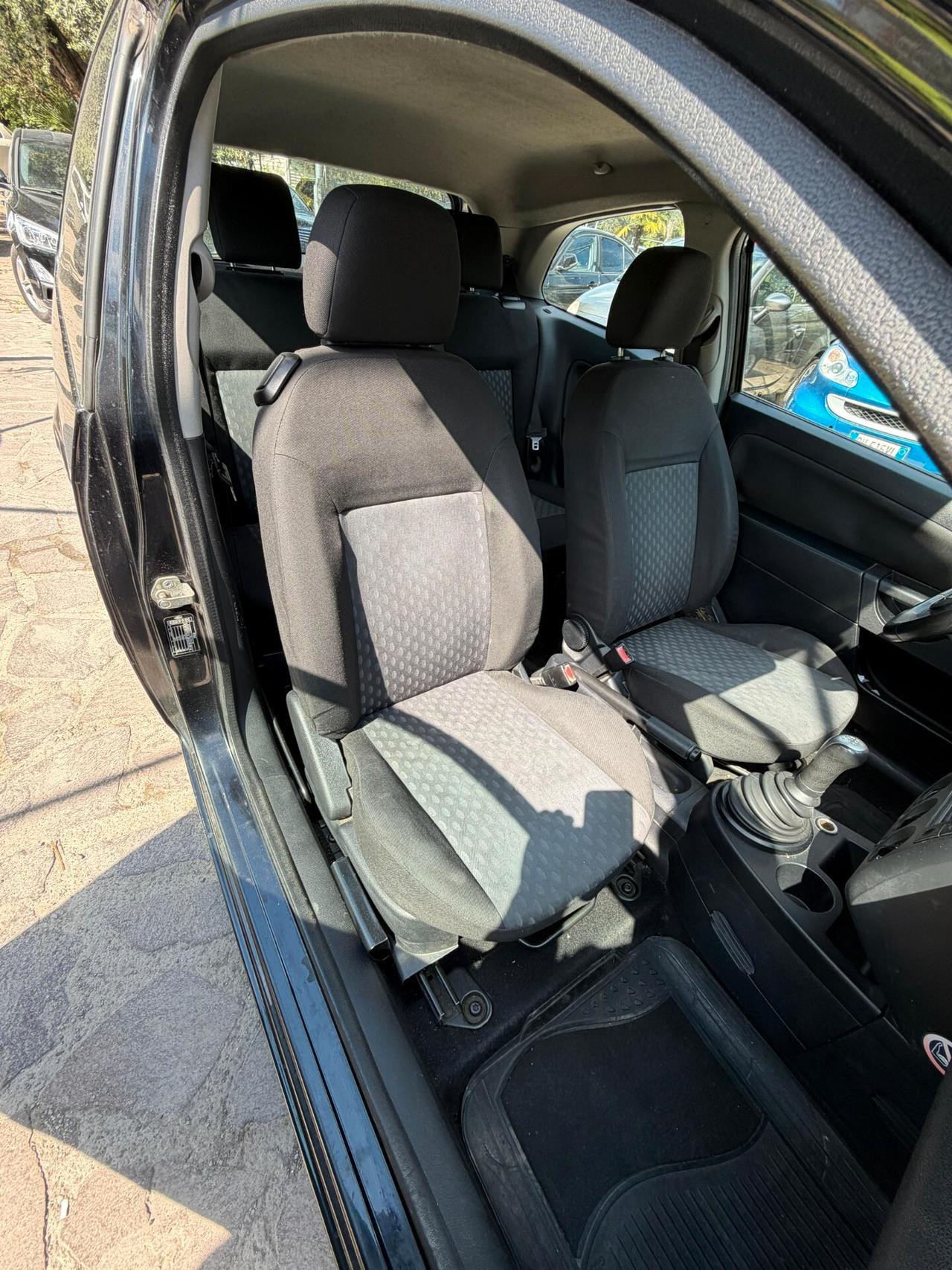 Ford Fiesta 1.2 16V 5p. Ambiente GPL. NEOPATENTATI