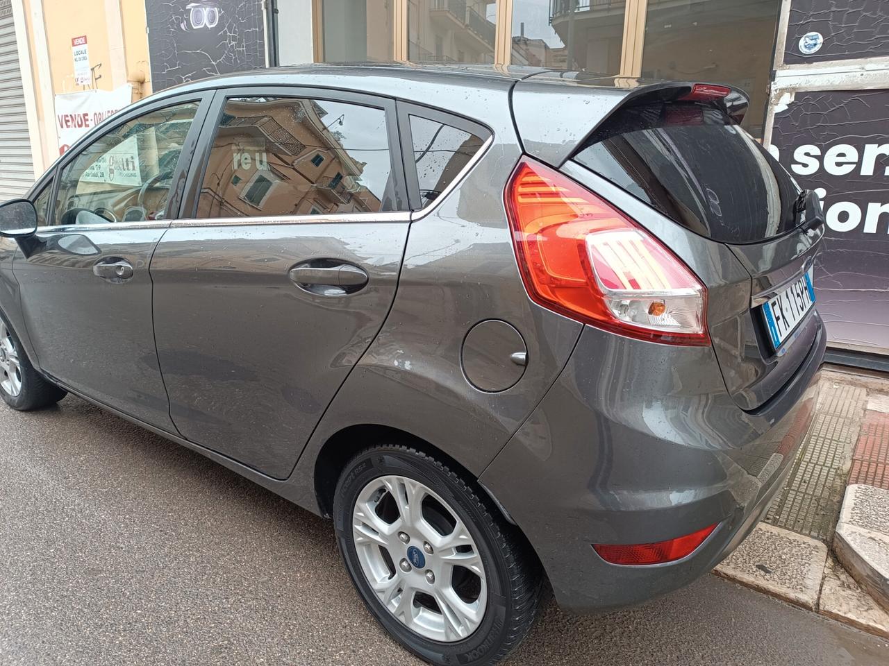 Ford Fiesta 1.5 TDCi 75CV 5 porte TITANIUM NAVI