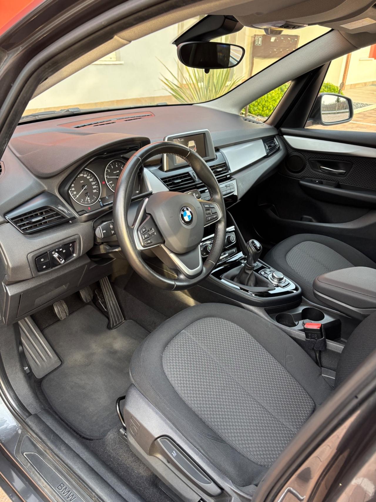 Bmw 2er Active Tourer 218i Luxury