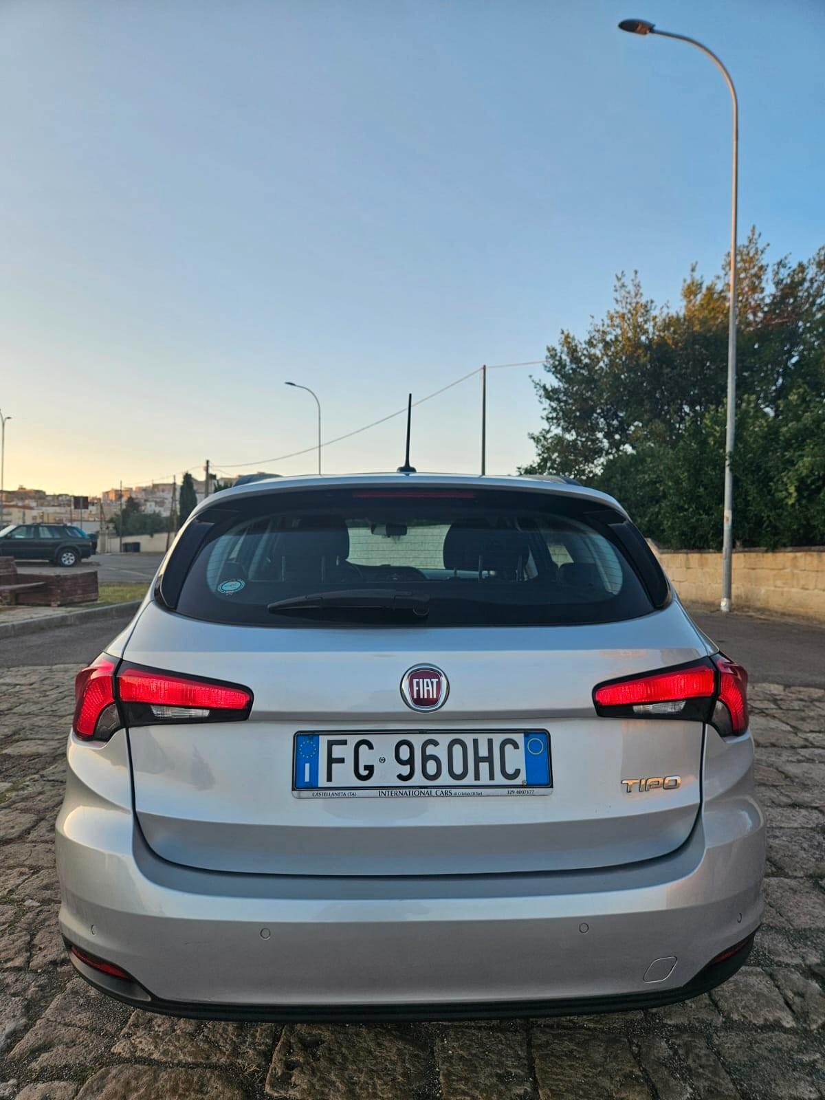 Fiat Tipo 5P SW 1.6 mtj 120cv AUTOMATICA NAVI