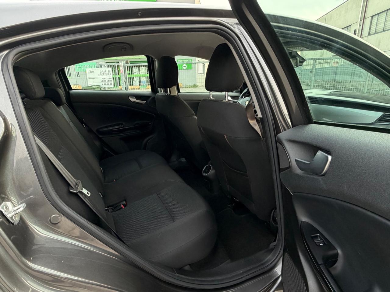 Alfa Romeo Giulietta 1.6 JTDm-2 105 CV Distinctivej