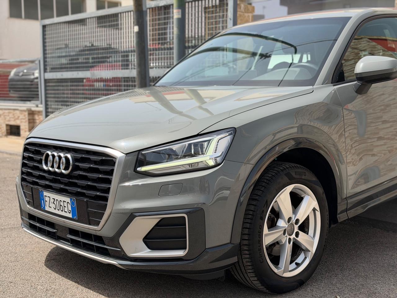 Audi Q2 1.6 116 cv Admired-2020/LED/NAVI/PARK