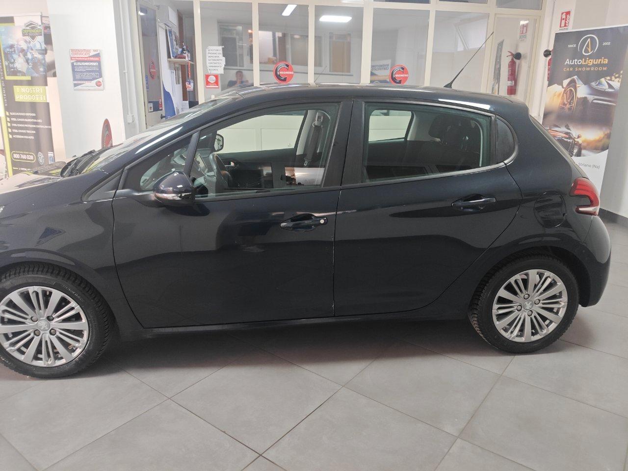 Peugeot 208 5 Porte 208 5p 1.2 puretech Allure s&s 82cv my18