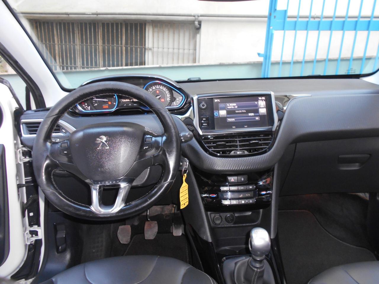 Peugeot 2008 BlueHDi 120 S&S Allure