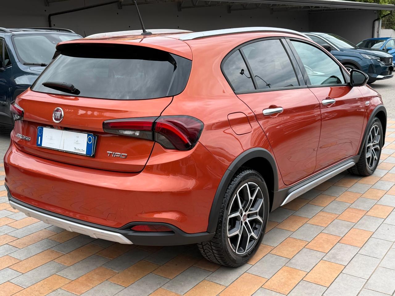 Fiat Tipo New 1.6 M.JET 130 cv. 5 porte CROSS (Nav)