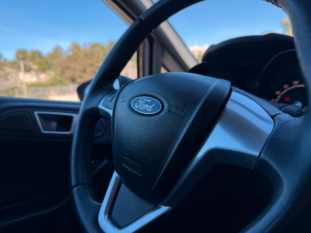 Ford Fiesta/1.5 75CV/NEOPATENTATI/5 POSTI/IVA ESPOSTA