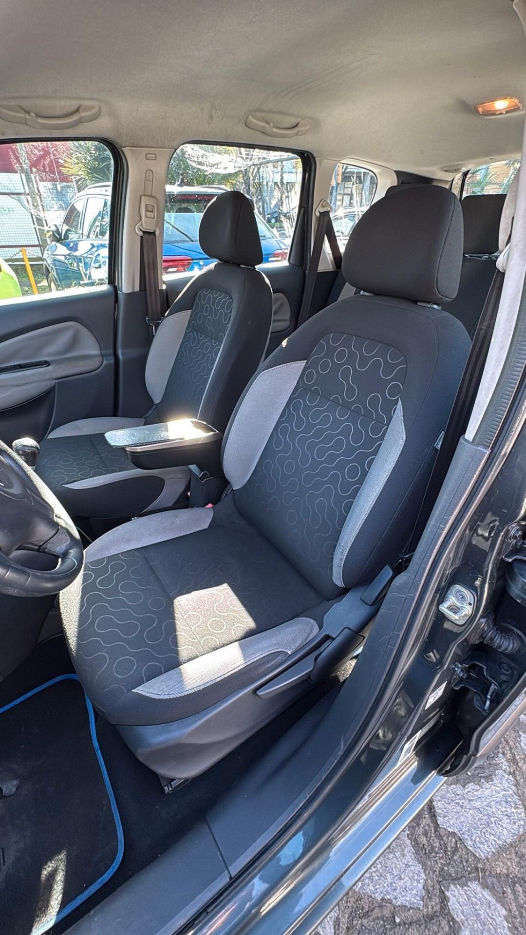 Citroen C3 Picasso 1.4 VTi 95 GPL airdream Seduction