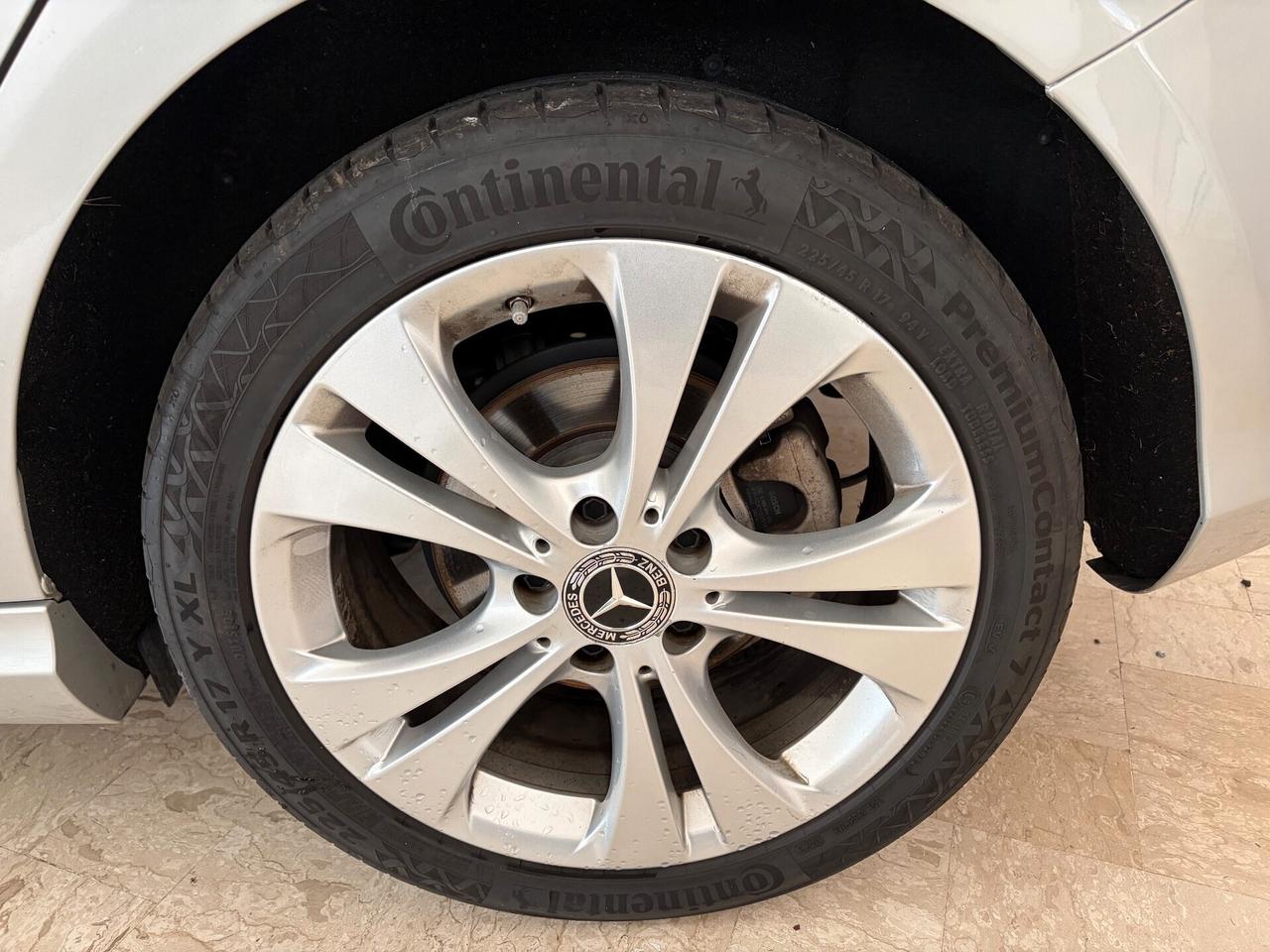 MERCEDES CLASSE B 200 D AUTOMATIC PREMIUM