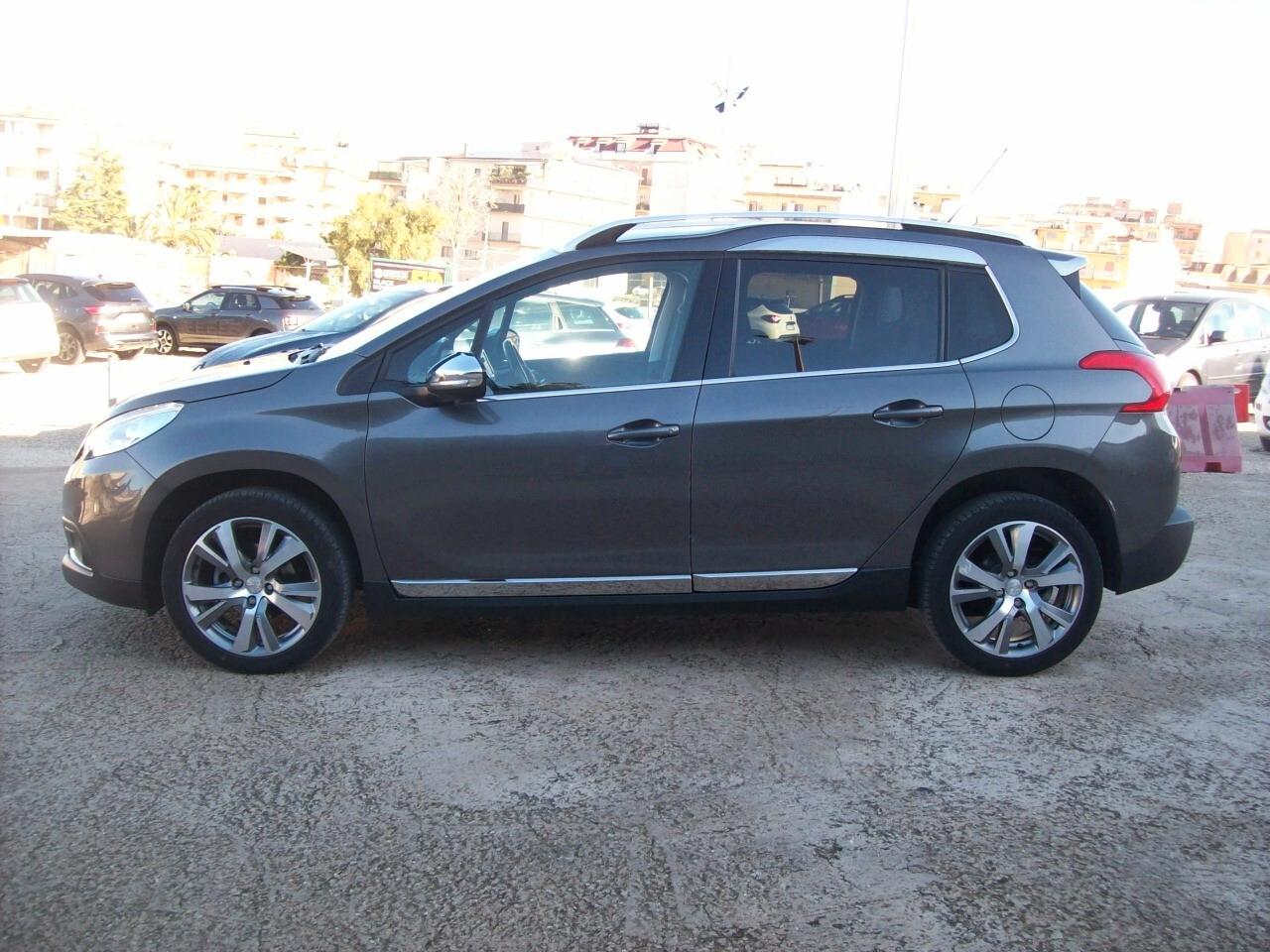 PEUGEOT 2008 1.6 HDI CV.100 Allure "2015"