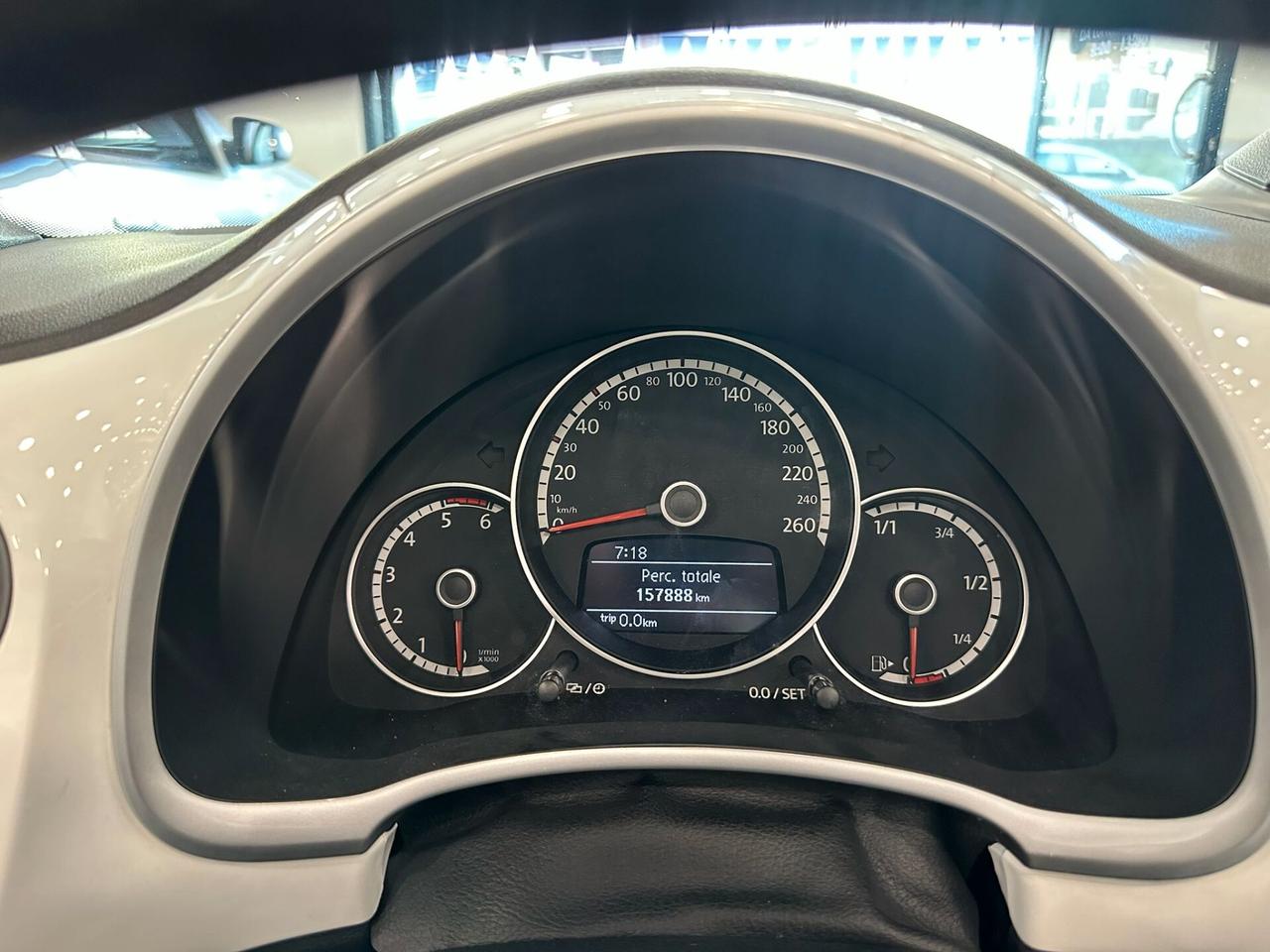 Volkswagen Maggiolino Cabrio 1.6 TDI Design