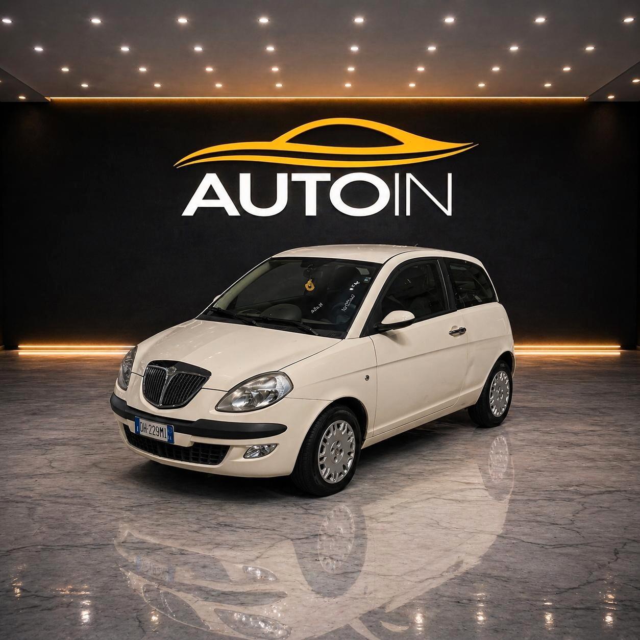 Lancia Ypsilon 1.2 Argento