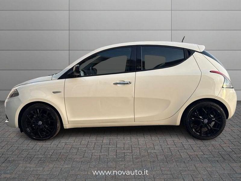 Lancia Ypsilon Ypsilon 1.0 firefly hybrid Gold s&s 70cv 5p.ti