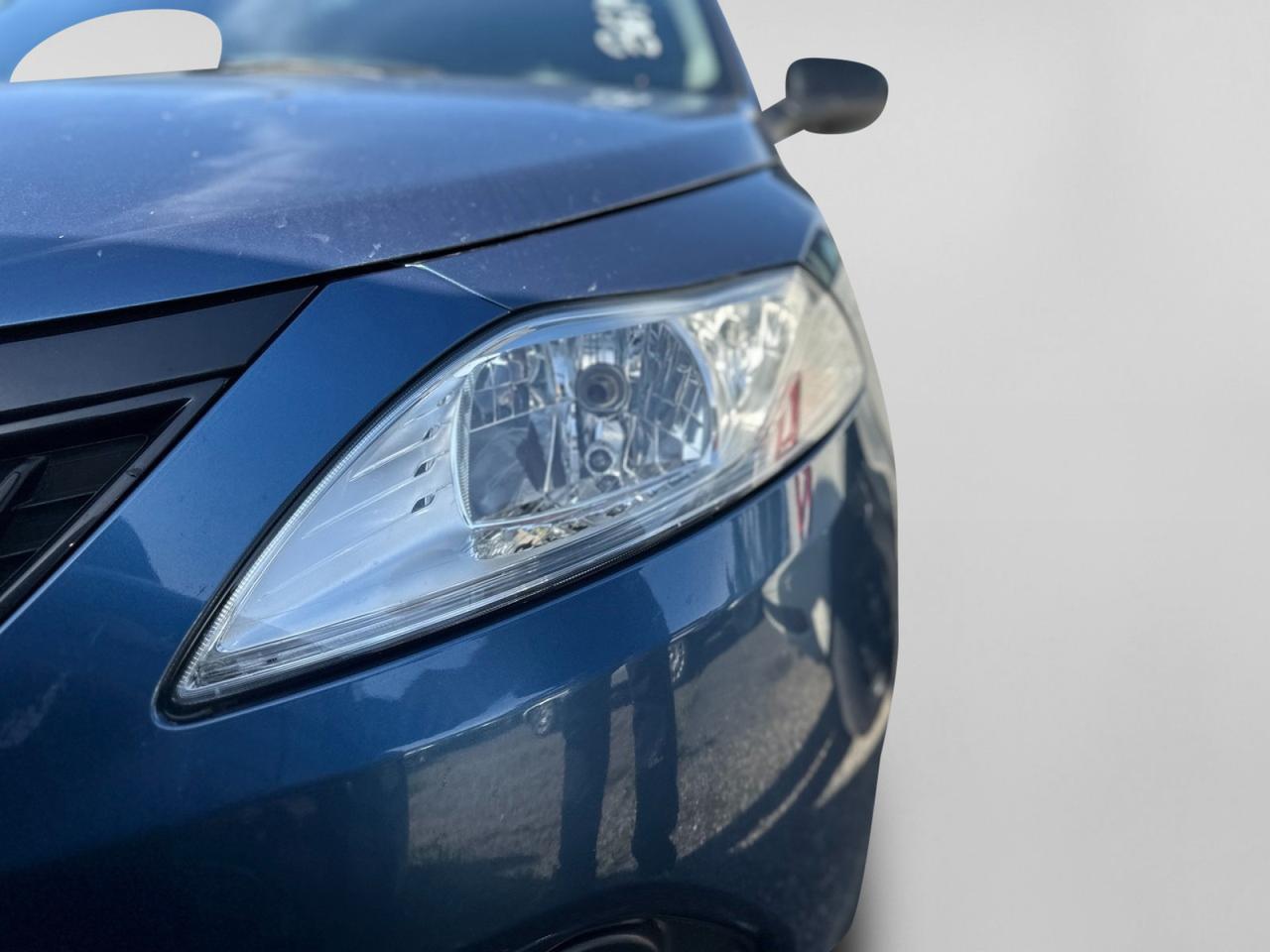 LANCIA Ypsilon III 2021 - Ypsilon 1.0 firefly hybrid Silver s&s 70cv