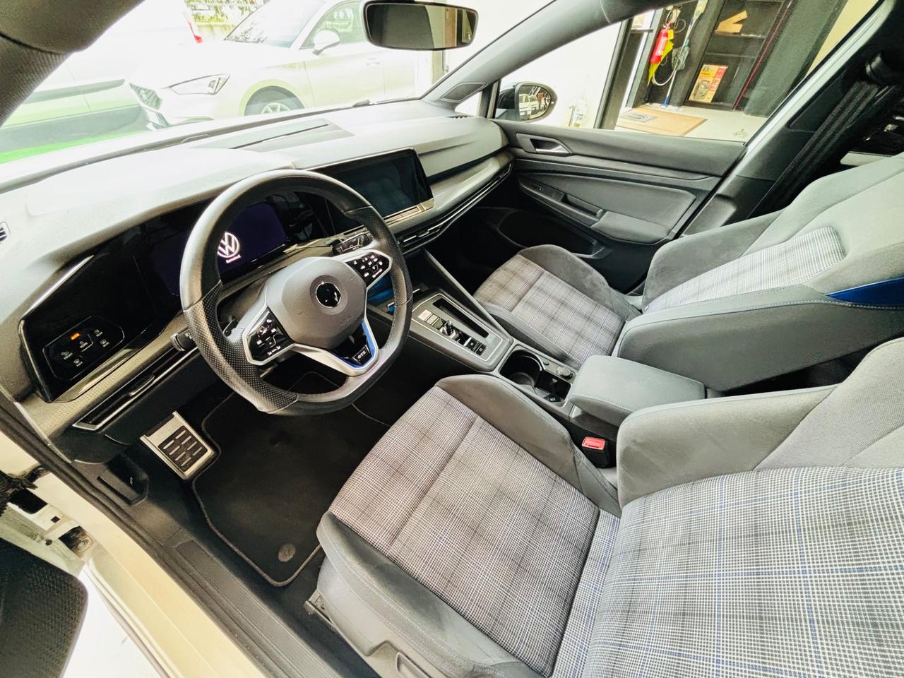 Volkswagen Golf 1.4 Plug-In Hybrid DSG GTE 245 cv