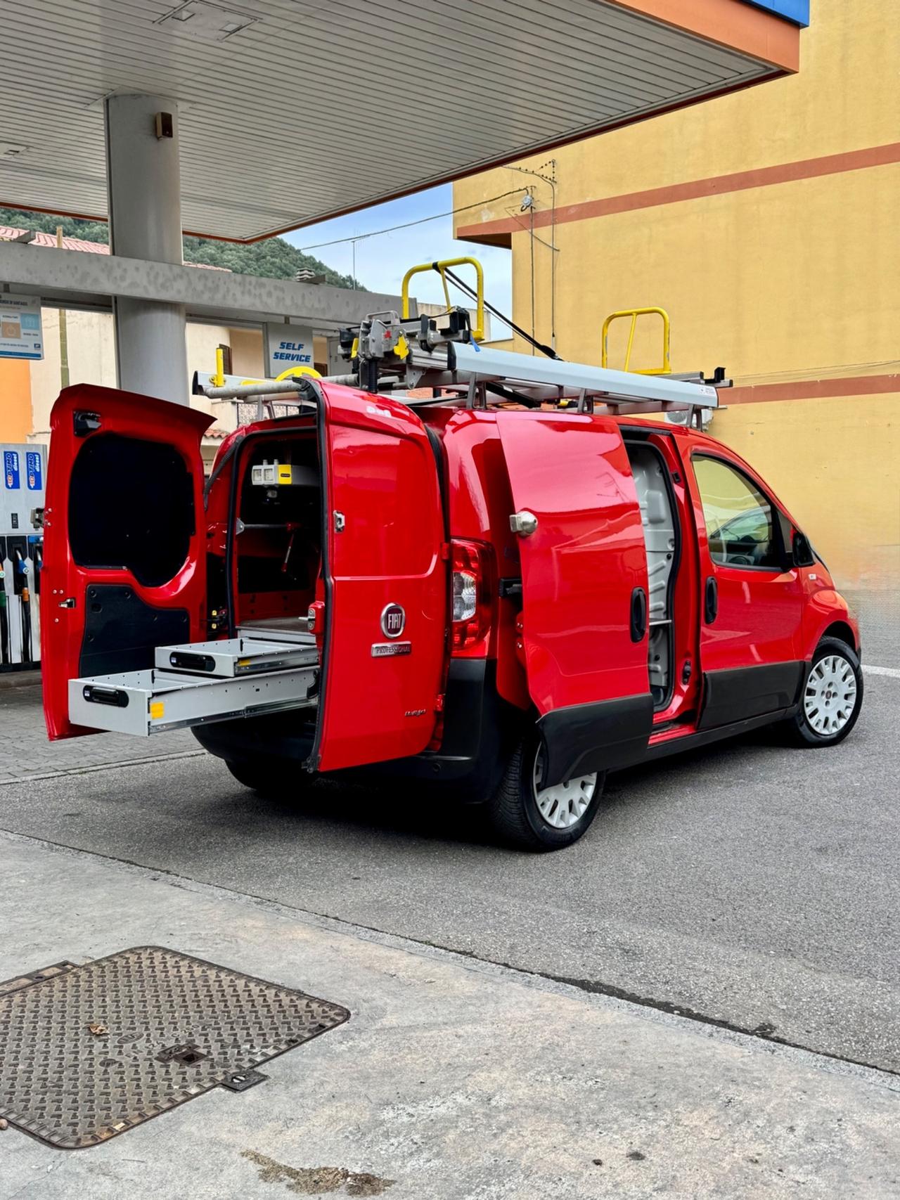 Fiat Fiorino 1.3 m-jet 95cv Adventure OFFICINA MOBILE