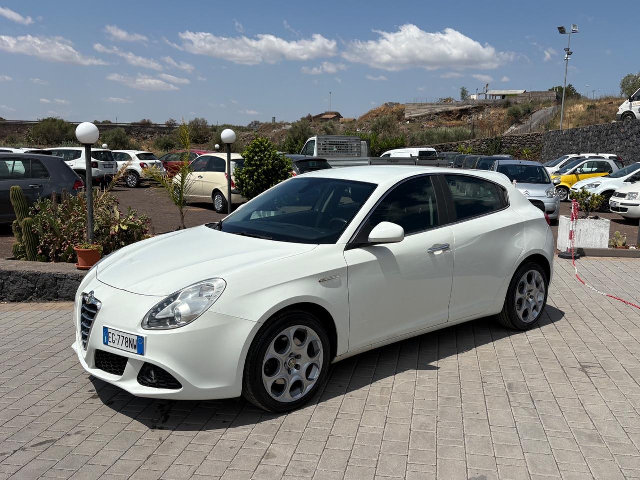 Alfa Romeo Giulietta 2.0 JTDm-2 140 CV Distinctive