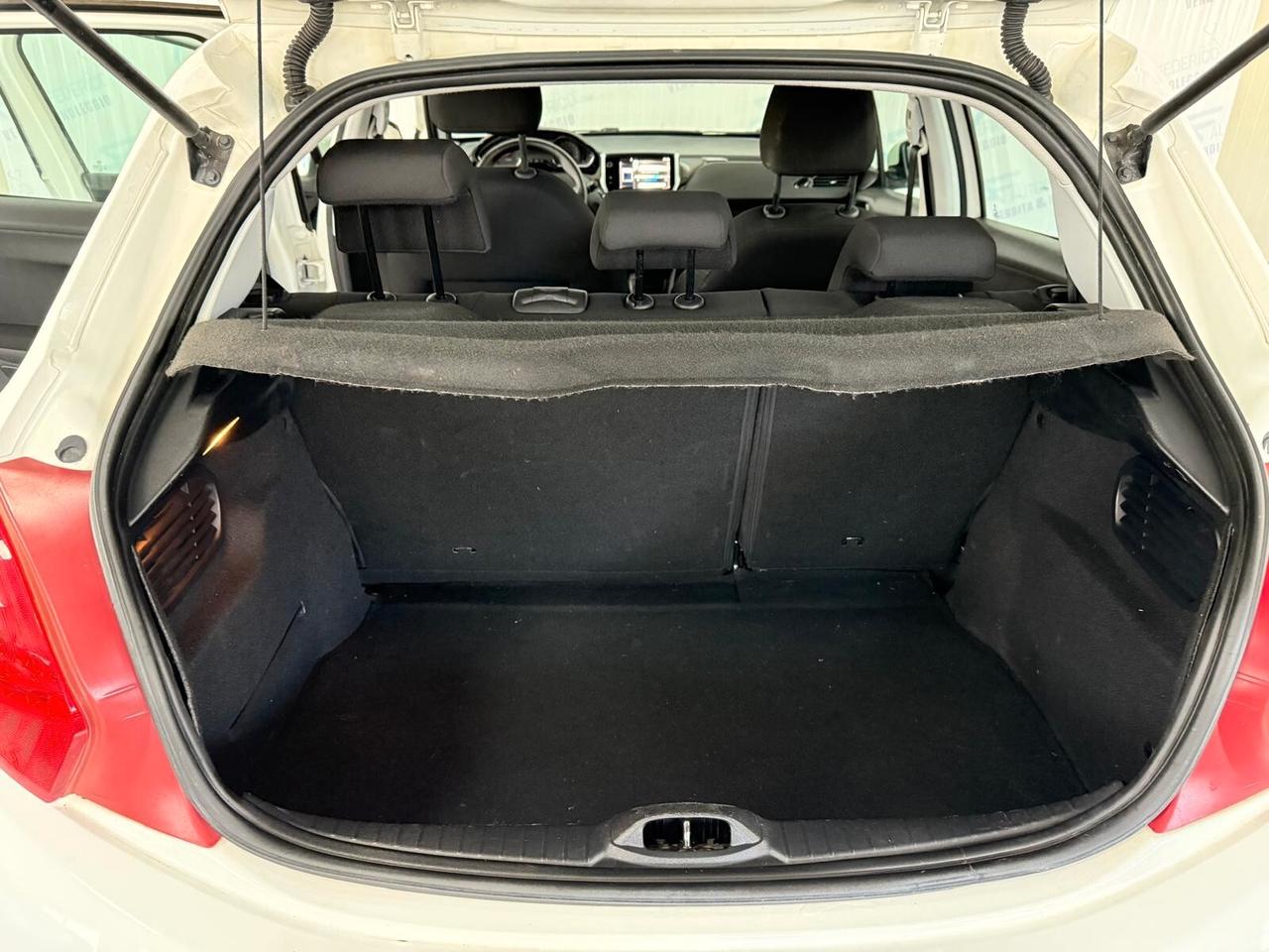 Peugeot 208 1.4 Hdi 68cv 5 porte