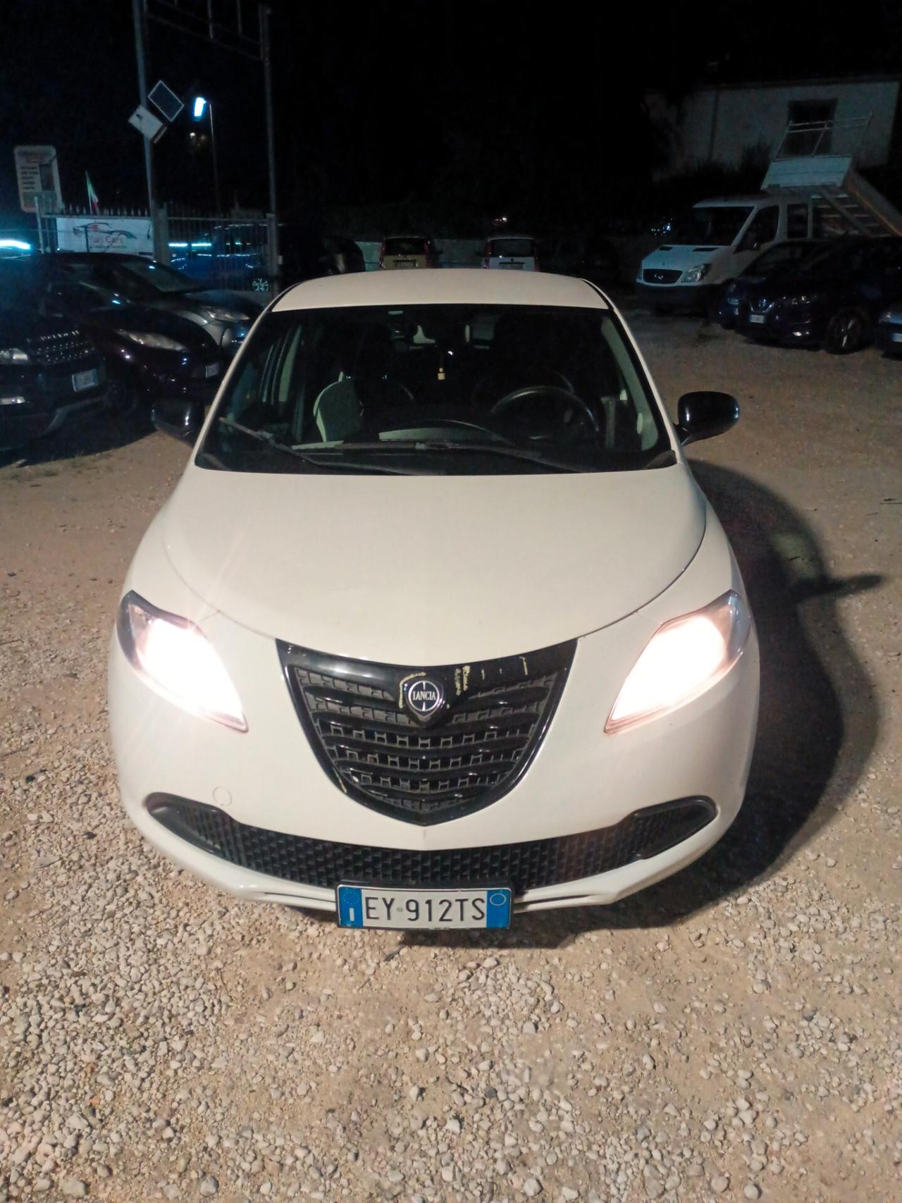 Lancia Ypsilon 1.2 69 CV 5 porte GPL Ecochic Gold