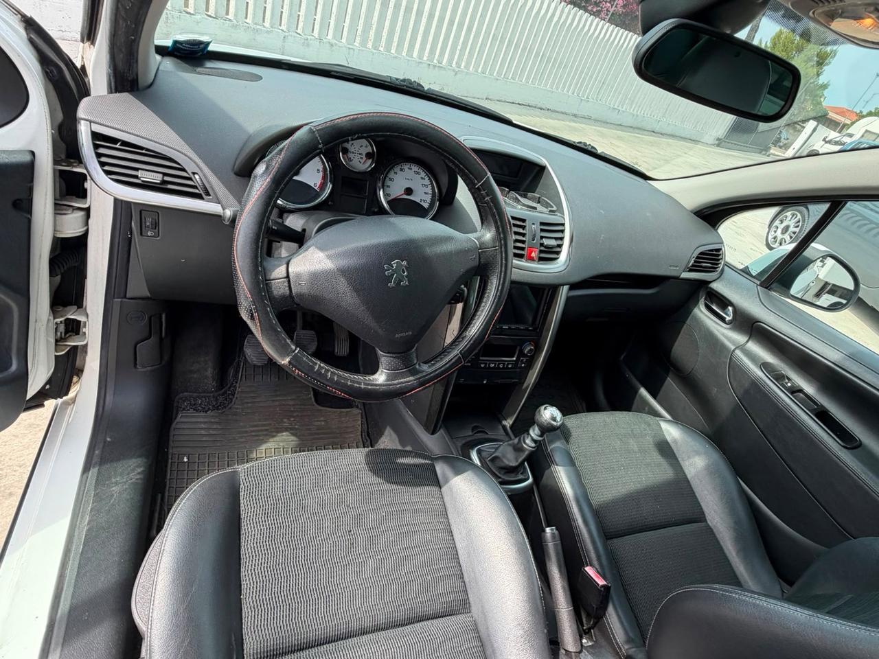 Peugeot 207 1.6 8V HDi 112CV SW Ciel Allure
