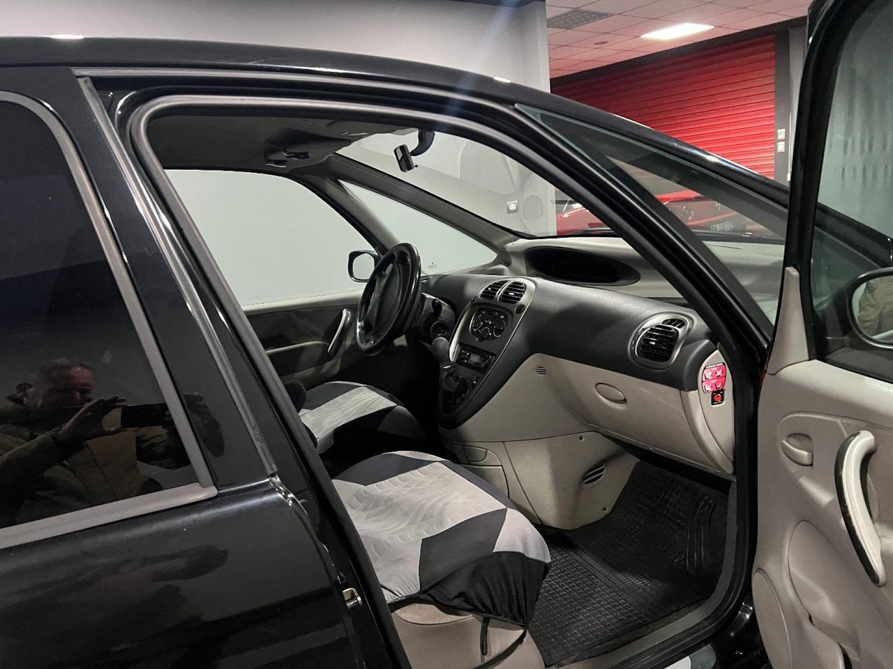 Citroen Xsara Picasso 1.6 HDi 90CV Elegance (LEGGI DESCRIZIONE)