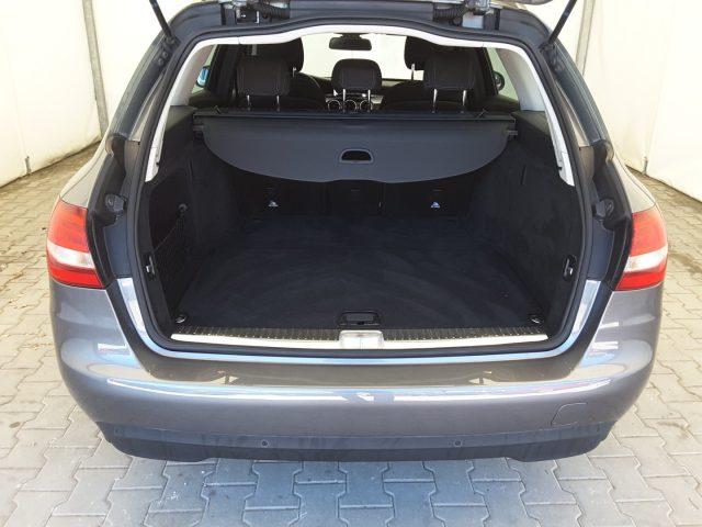 MERCEDES-BENZ C 200 d 136cv S.W. Auto Business