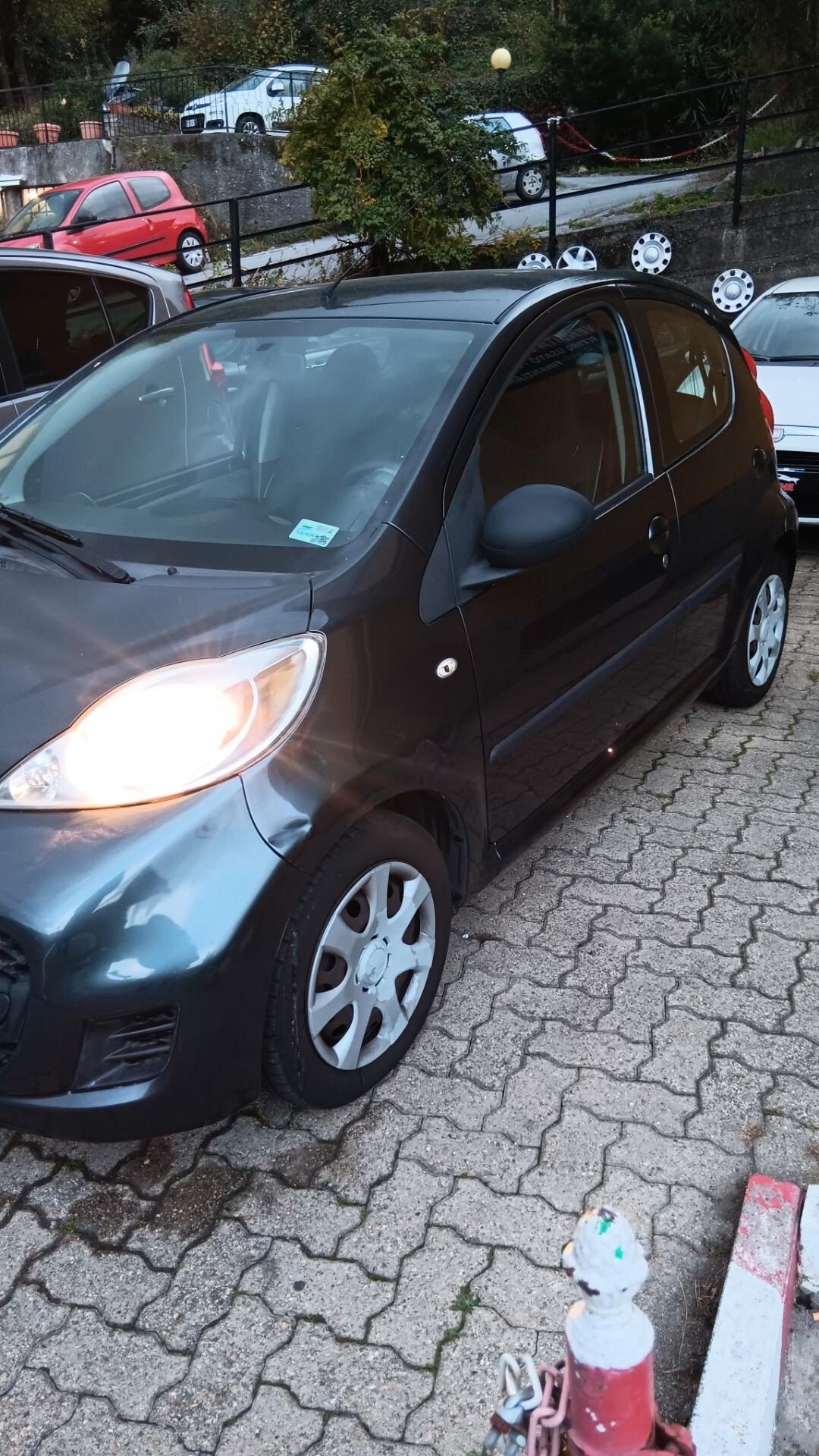 Peugeot 107 1.0 68CV 5p. Plaisir