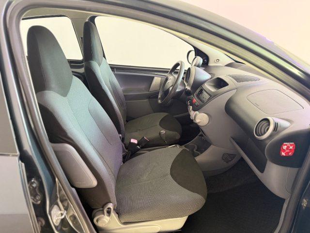 TOYOTA Aygo 1.0 12V VVT-i 5 porte Sol