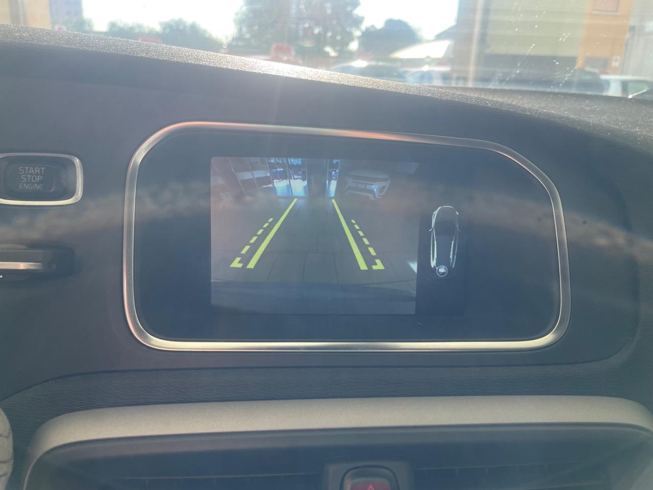 Volvo V40 Cross Country D4 Geartronic Momentum - Nessun vincolo -