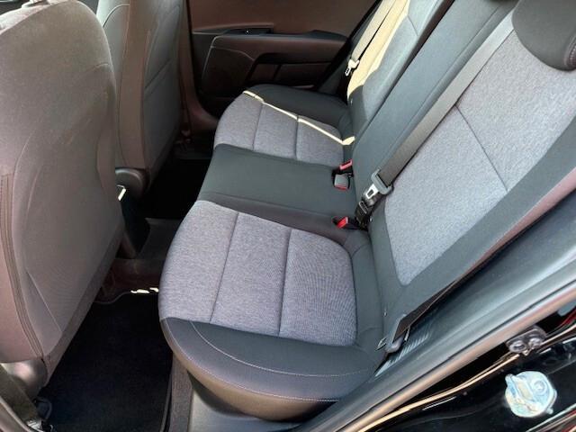 Kia Stonic 1.0 T-GDi 100 CV MHEV MT Urban