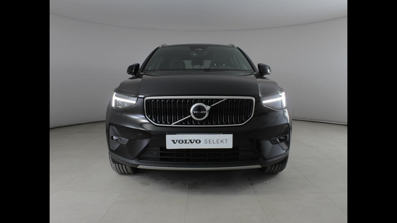 VOLVO XC40 2023 - XC40 2.0 b3 Core auto