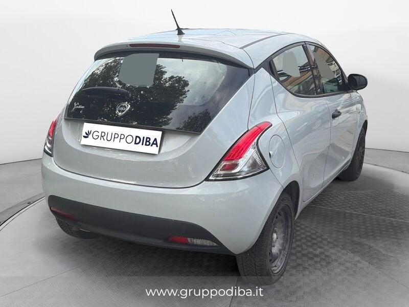Lancia Ypsilon III 2015 Benzina 1.2 Silver 69cv