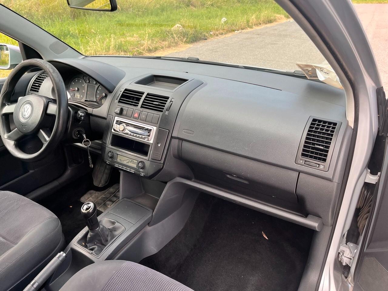 Volkswagen Polo 5p. Comfortline