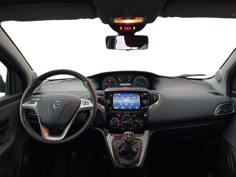 Lancia Ypsilon III 2021 1.0 firefly hybrid Gold s&s 70cv