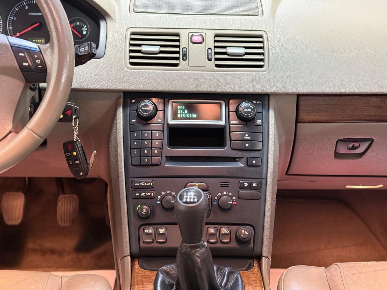 Volvo XC 90 XC90 2.4 D5 185 CV aut. AWD Executive