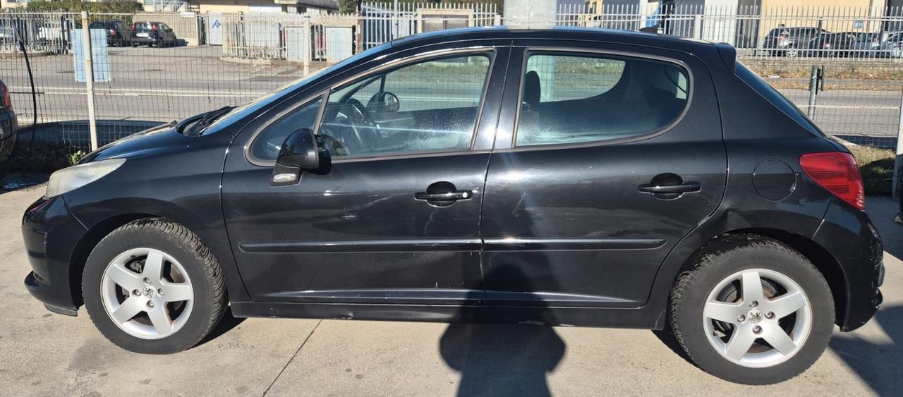 Peugeot 207 1.4 HDi 70CV 5p. XS