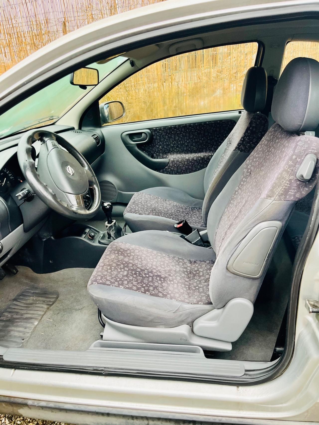 Opel Corsa 1.2i 16V cat 3 porte Elegance