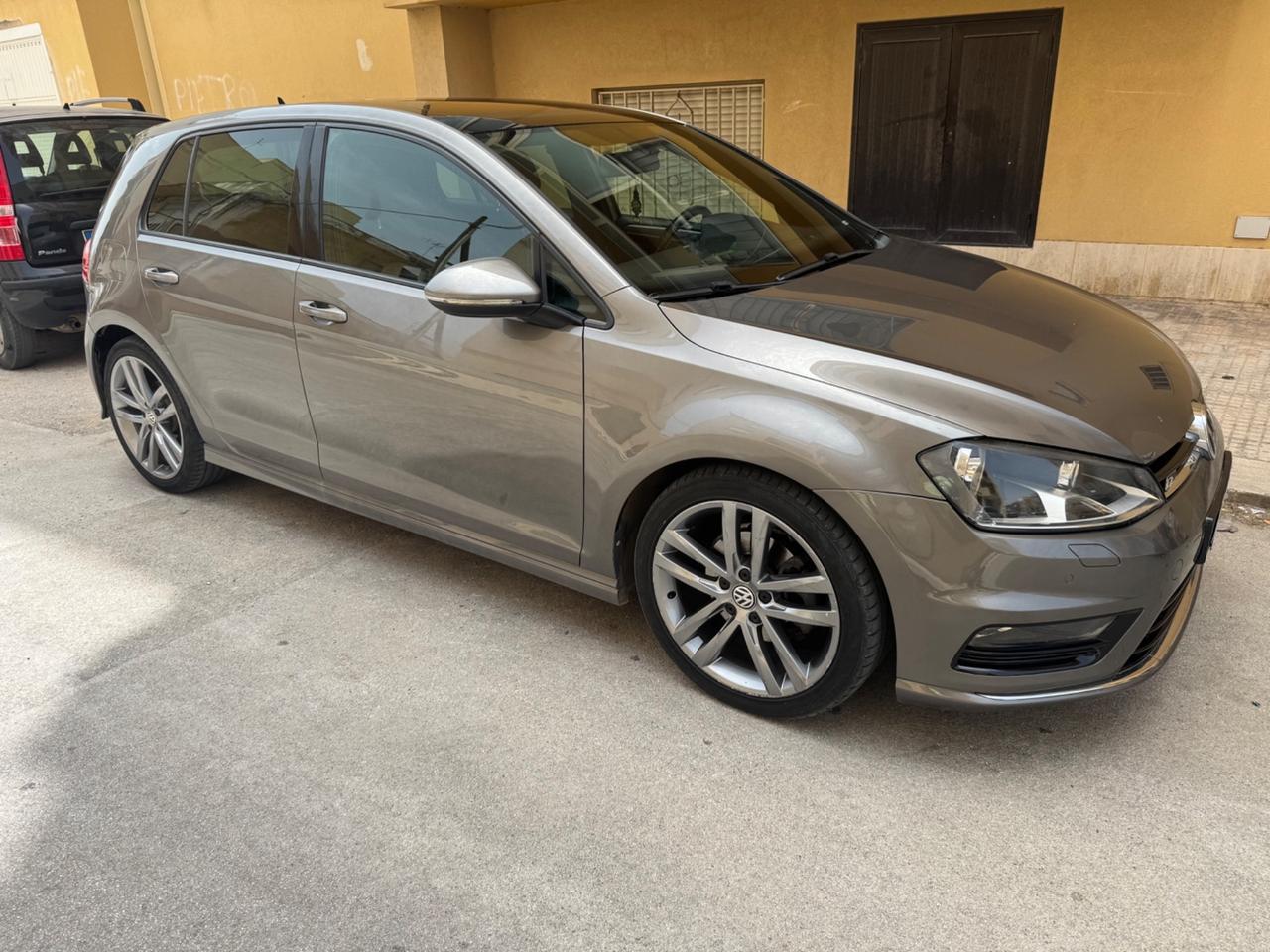 Volkswagen Golf 1.6 TDI 110 CV DSG 5p. Highline BlueMotion Technology
