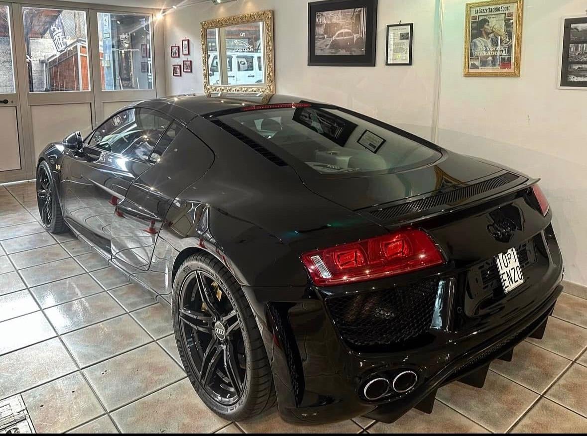 Audi R8 4.2 V8 FSI quattro