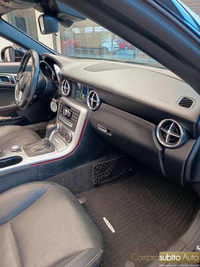 MERCEDES-BENZ SLK 200 CGI Edition1