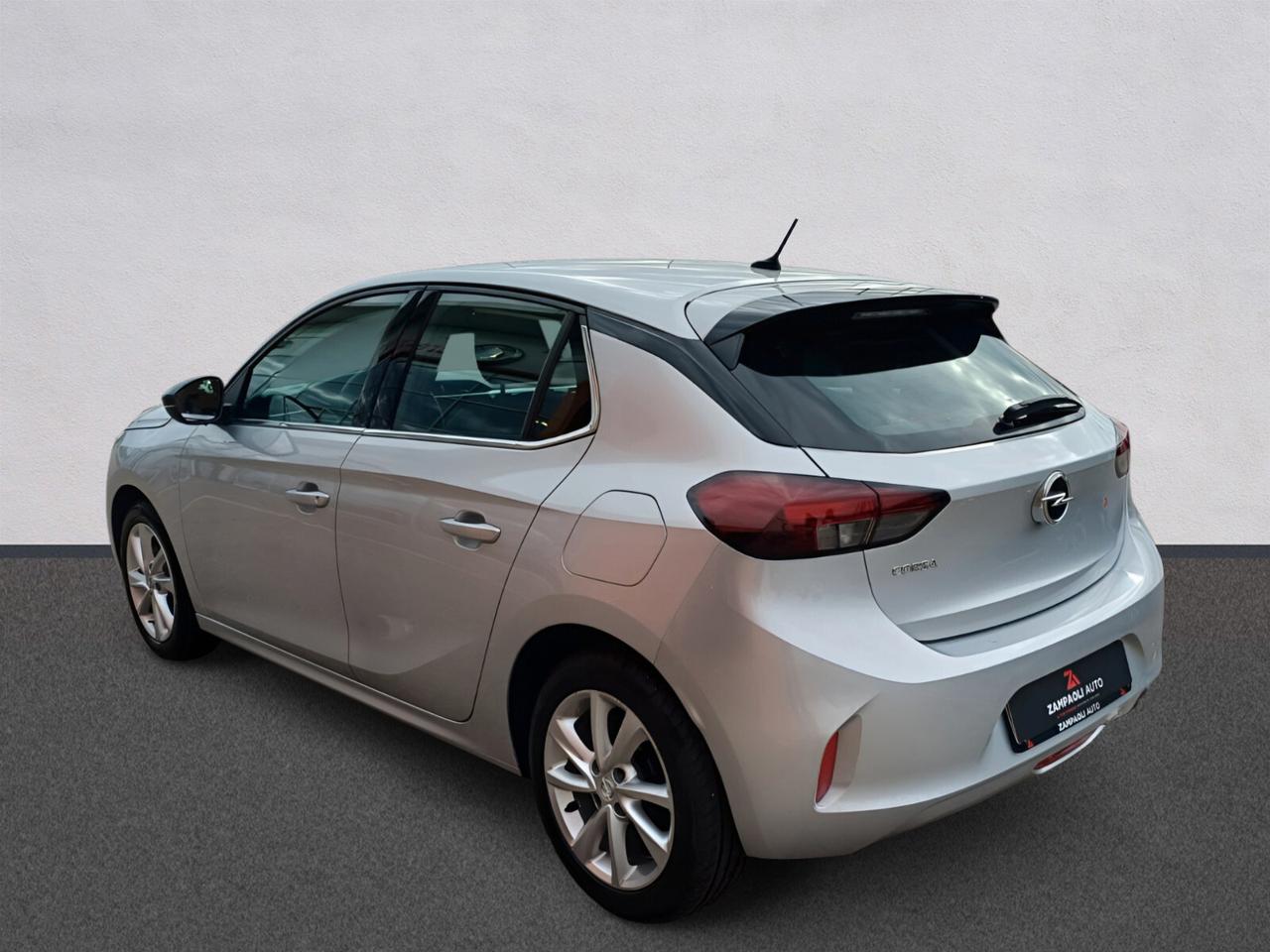 Opel Corsa 1.2 Edition | da €146,00 al mese