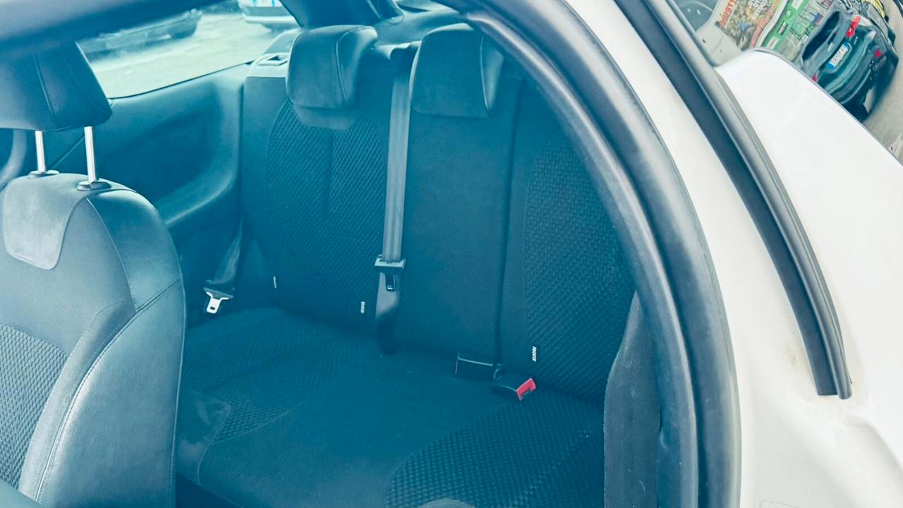 Citroen DS3 DS 3 1.2 VTi Just Black