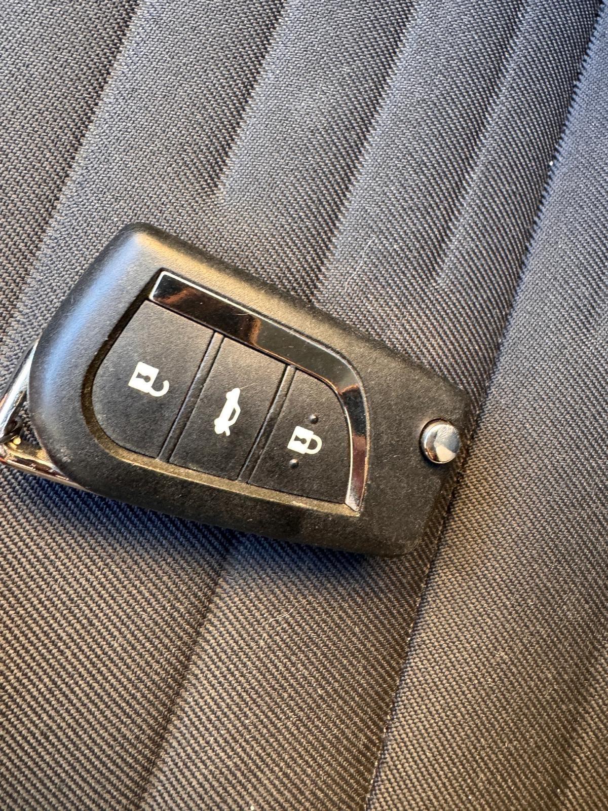 Toyota Auris 1.6 D-4D Lounge AUTO INCIDENTATA